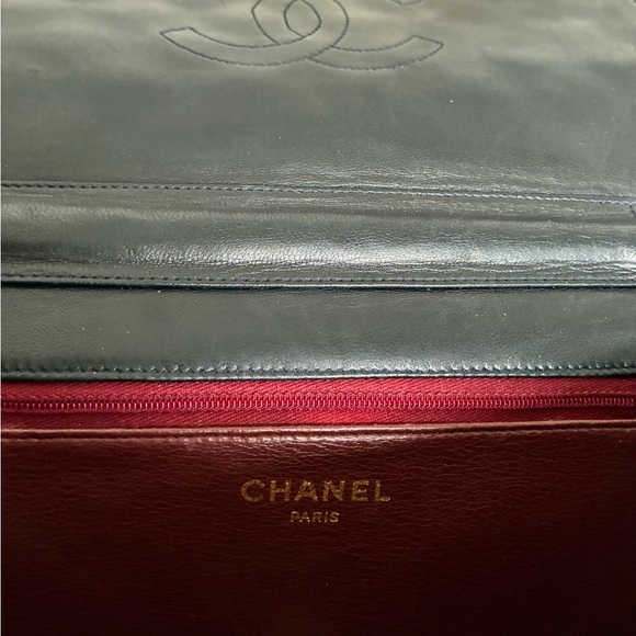 CHANEL Elegant Black Lambskin, Shoulder Bag or Clutch ~ 24K Gold Accent - Picture 13 of 15